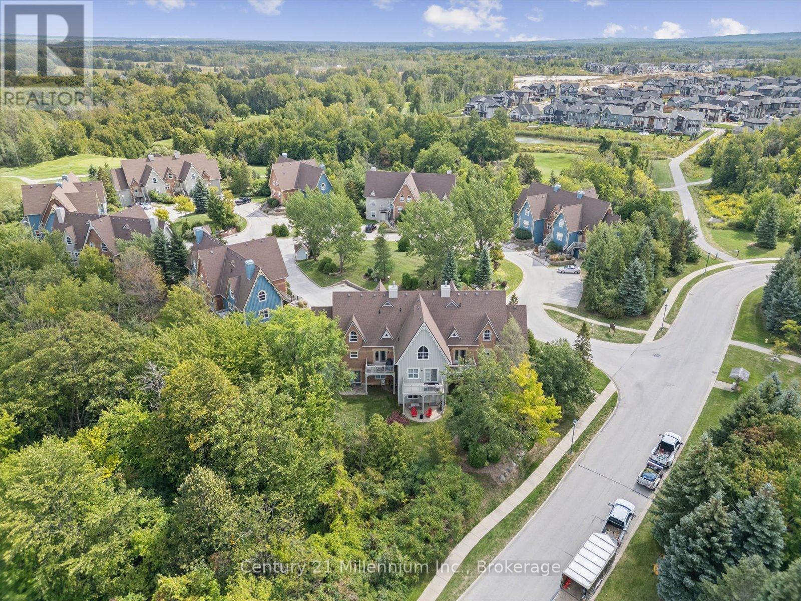 219 - 184 Snowbridge Way, Blue Mountains, Ontario  L9Y 0V1 - Photo 35 - X12429738