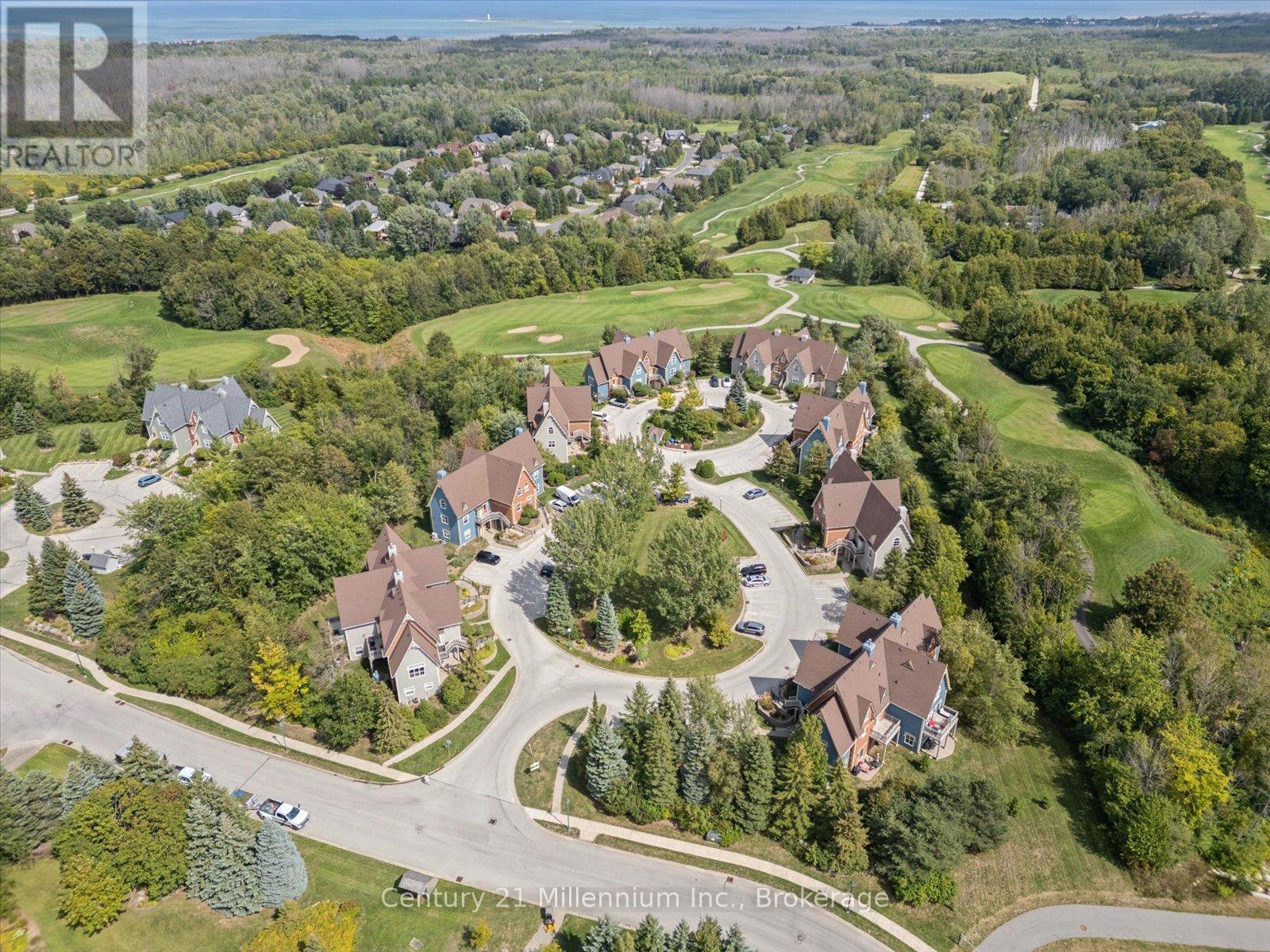 219 - 184 Snowbridge Way, Blue Mountains, Ontario  L9Y 0V1 - Photo 41 - X12429738