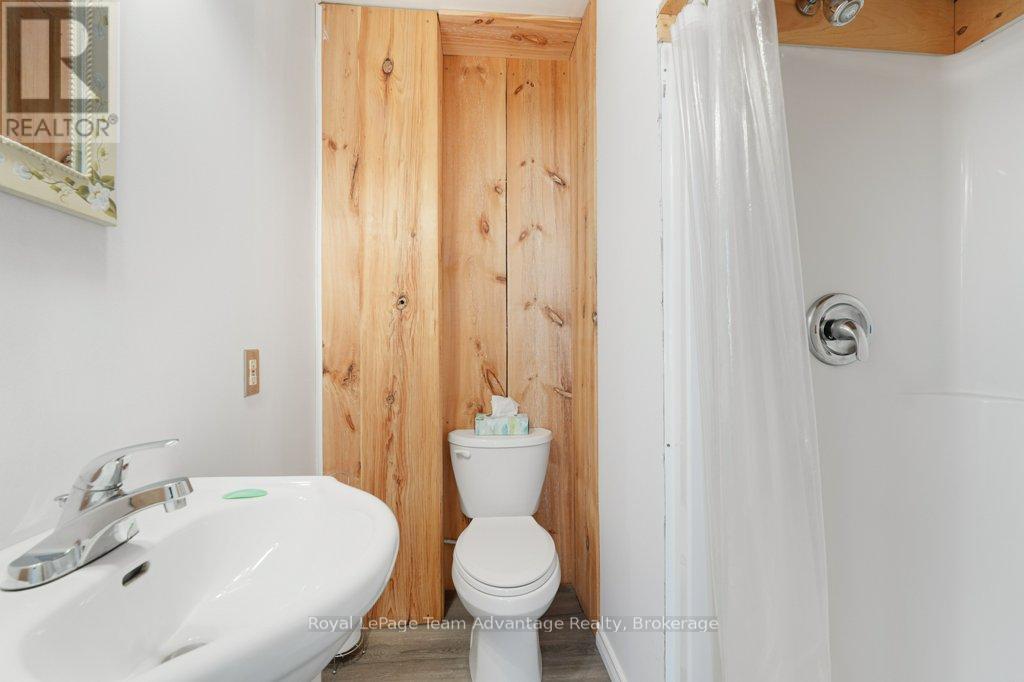 76 Bowes Street, Parry Sound, Ontario  P2A 2L7 - Photo 11 - X12429752