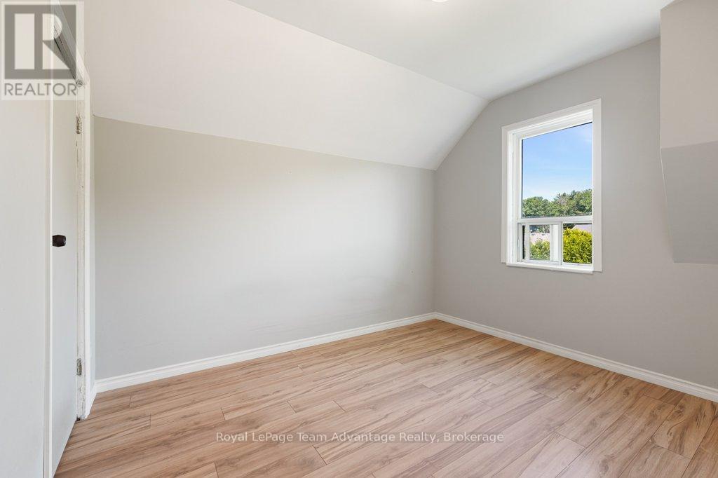 76 Bowes Street, Parry Sound, Ontario  P2A 2L7 - Photo 19 - X12429752