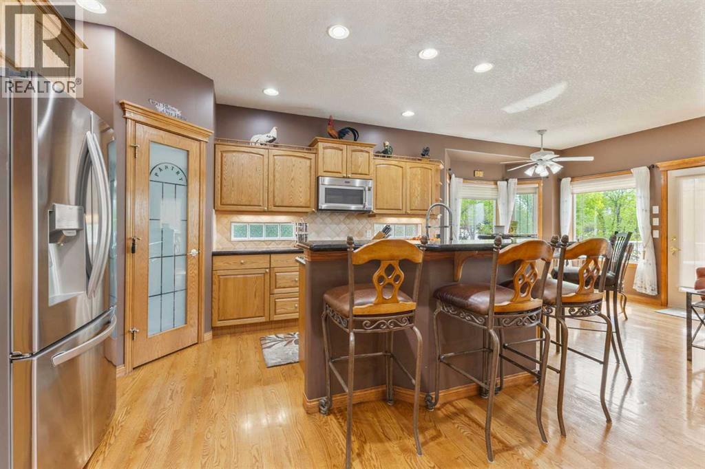 101 Springmere Drive, Chestermere, Alberta  T1X 1A9 - Photo 13 - A2230425