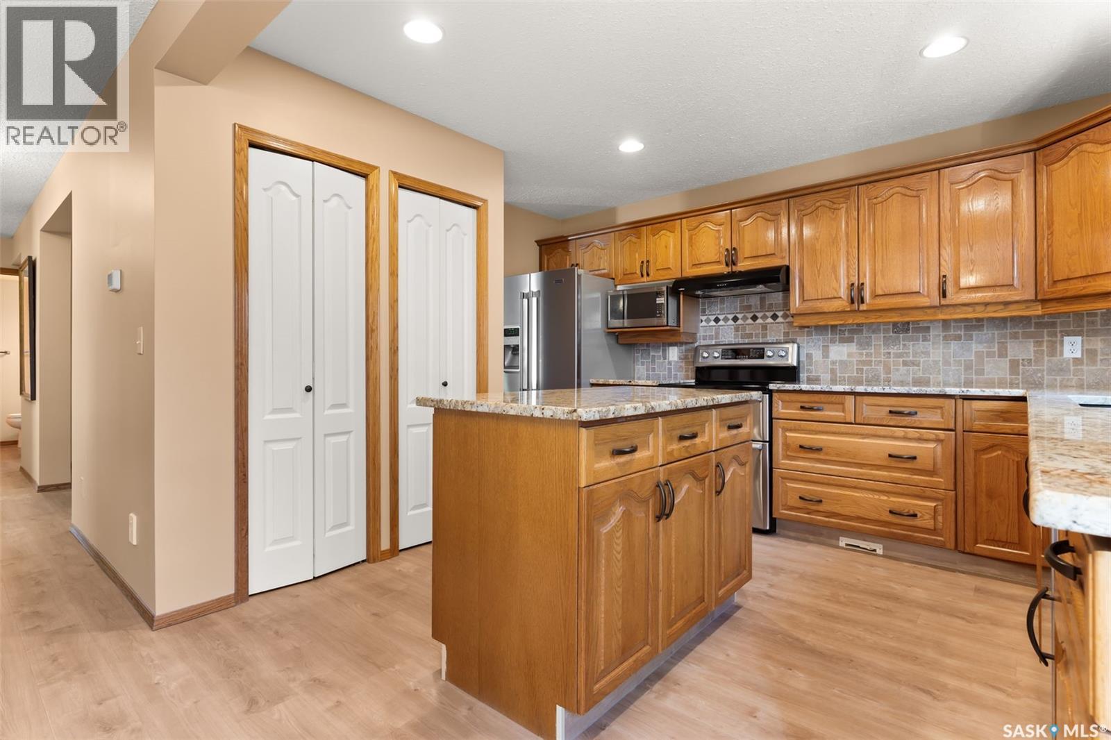 3562 Hazel Grove, Regina, Saskatchewan  S4V 2S7 - Photo 9 - SK019415