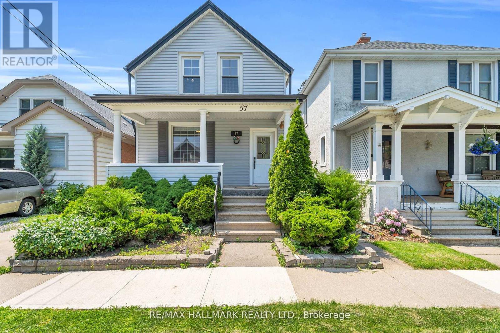 57 Henry Street, St. Catharines, Ontario  L2R 5T7 - Photo 3 - X12429670