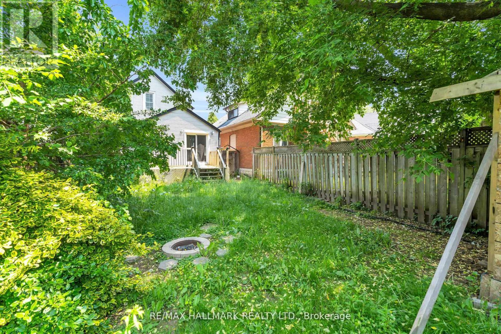 57 Henry Street, St. Catharines, Ontario  L2R 5T7 - Photo 35 - X12429670
