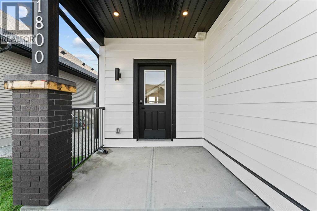 1800, 15 Coopersfield Link Sw, Airdrie, Alberta  T4B 5P5 - Photo 2 - A2259825