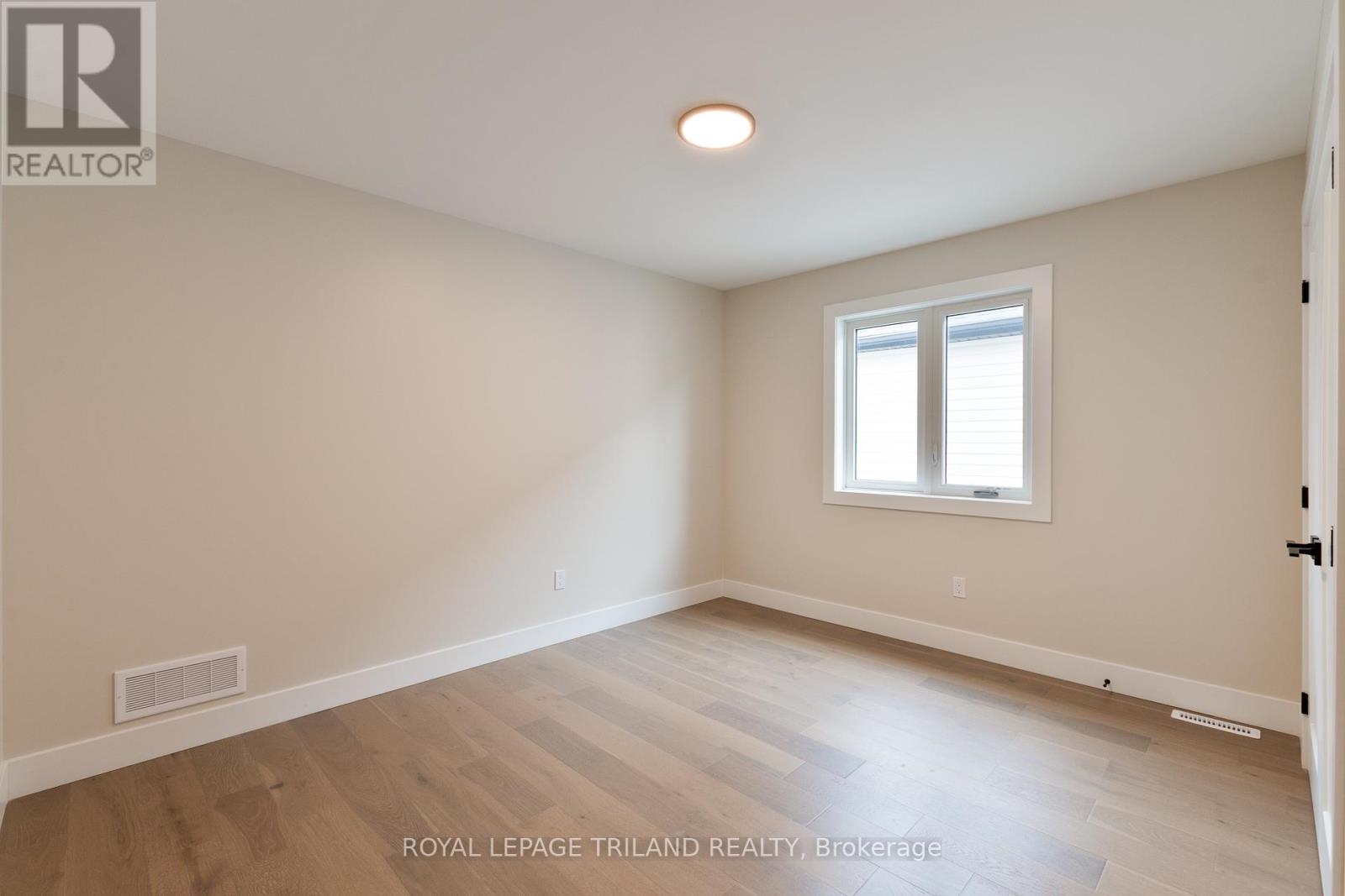 3931 Big Leaf Trail, London South, Ontario  N6P 0A3 - Photo 23 - X12428840