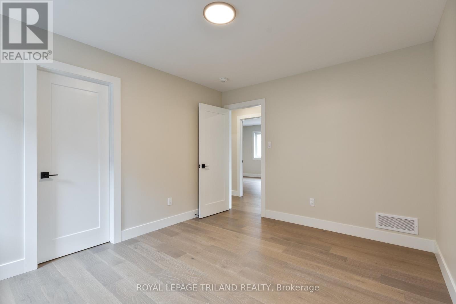 3931 Big Leaf Trail, London South, Ontario  N6P 0A3 - Photo 30 - X12428840