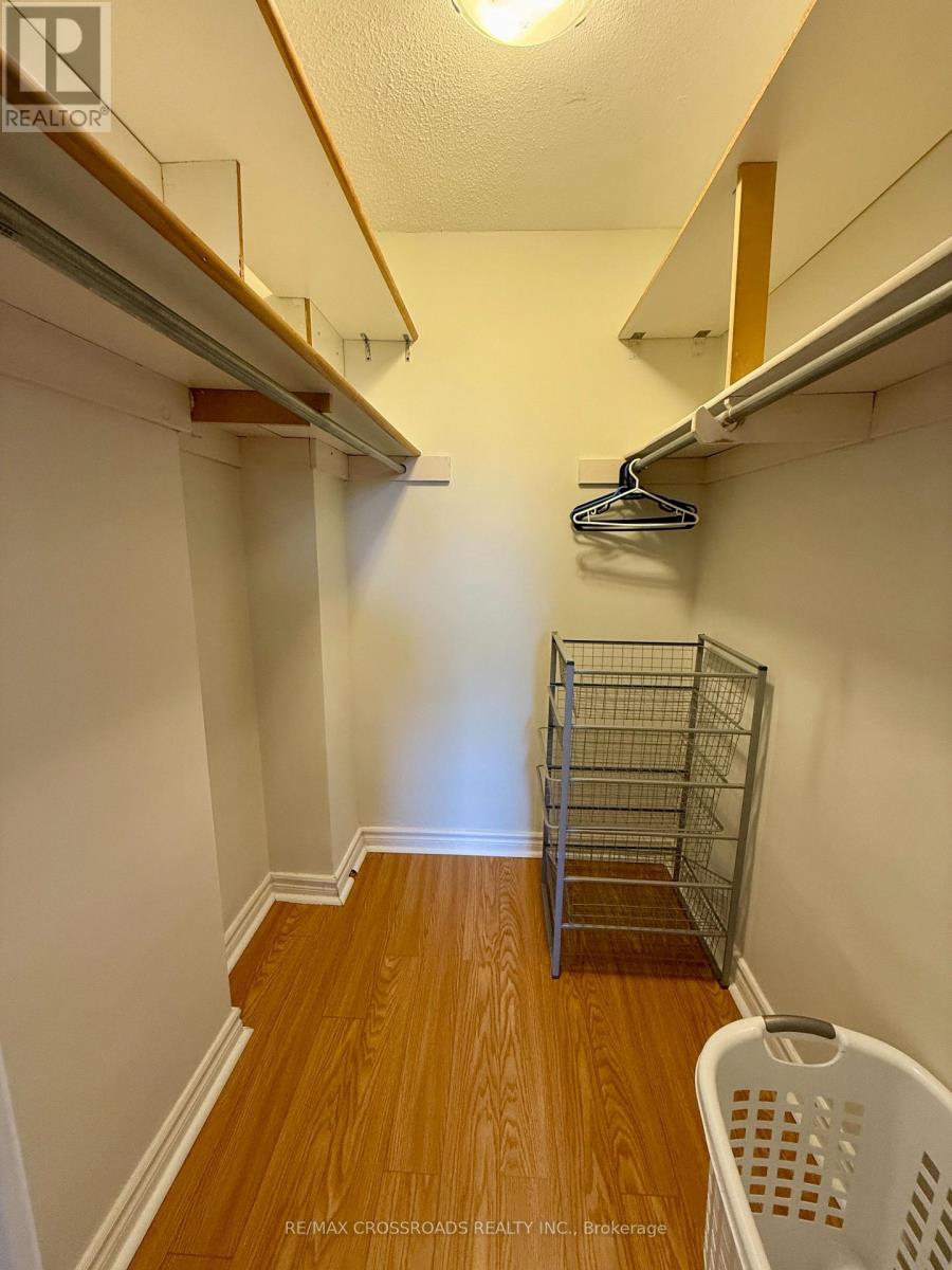 202 - 20 Edgecliff Golfway, Toronto, Ontario  M3C 3A4 - Photo 15 - C12429757
