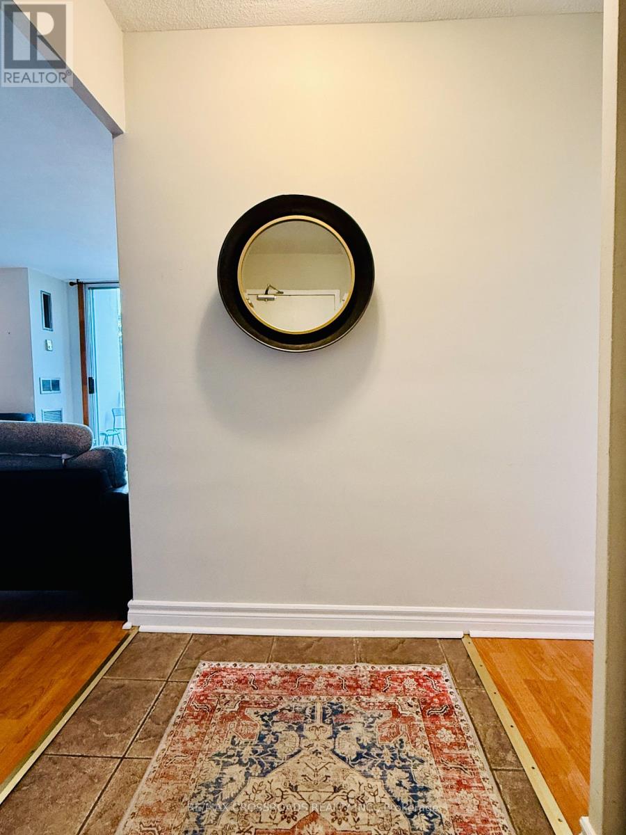 202 - 20 Edgecliff Golfway, Toronto, Ontario  M3C 3A4 - Photo 2 - C12429757