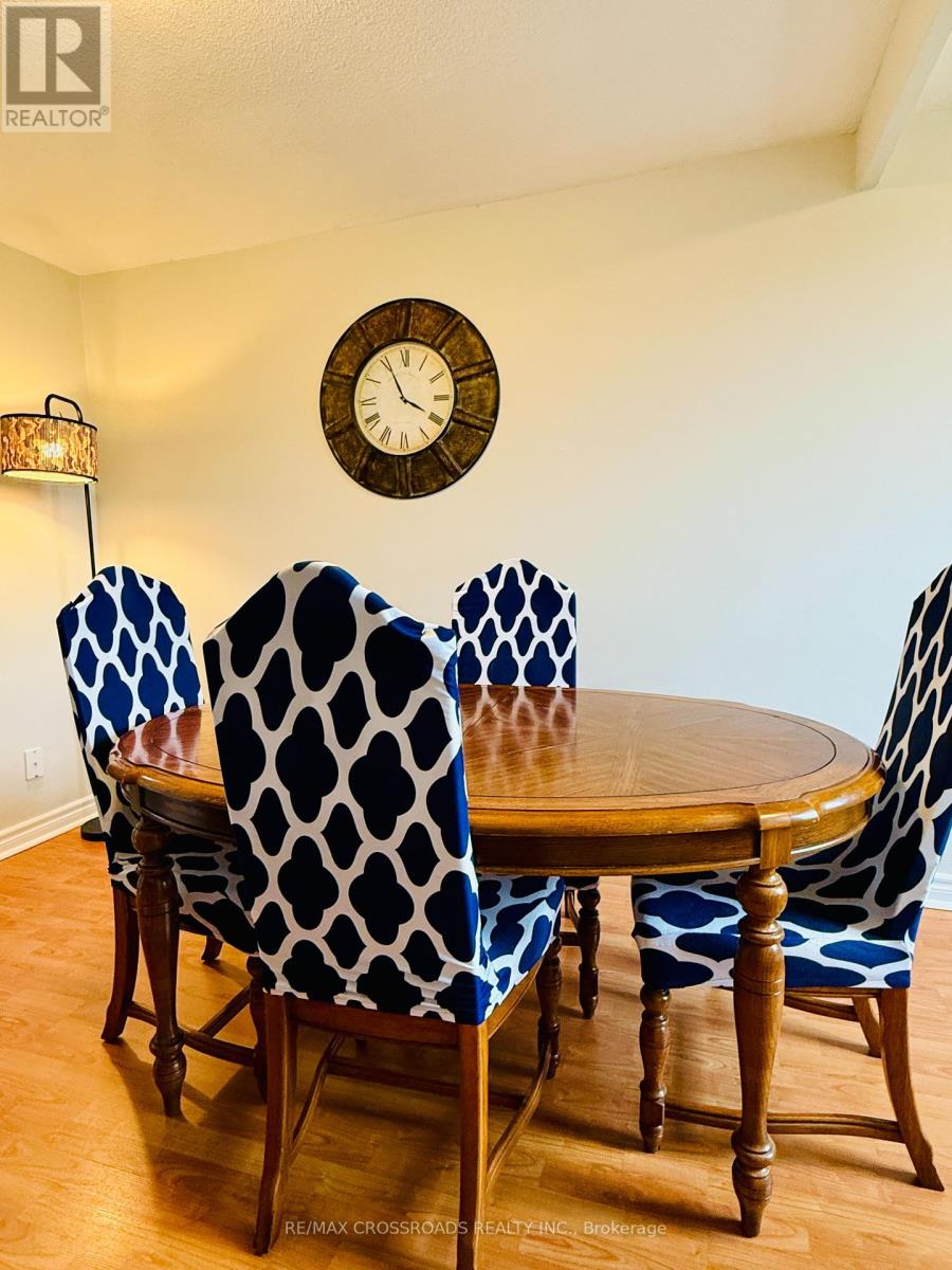 202 - 20 Edgecliff Golfway, Toronto, Ontario  M3C 3A4 - Photo 6 - C12429757