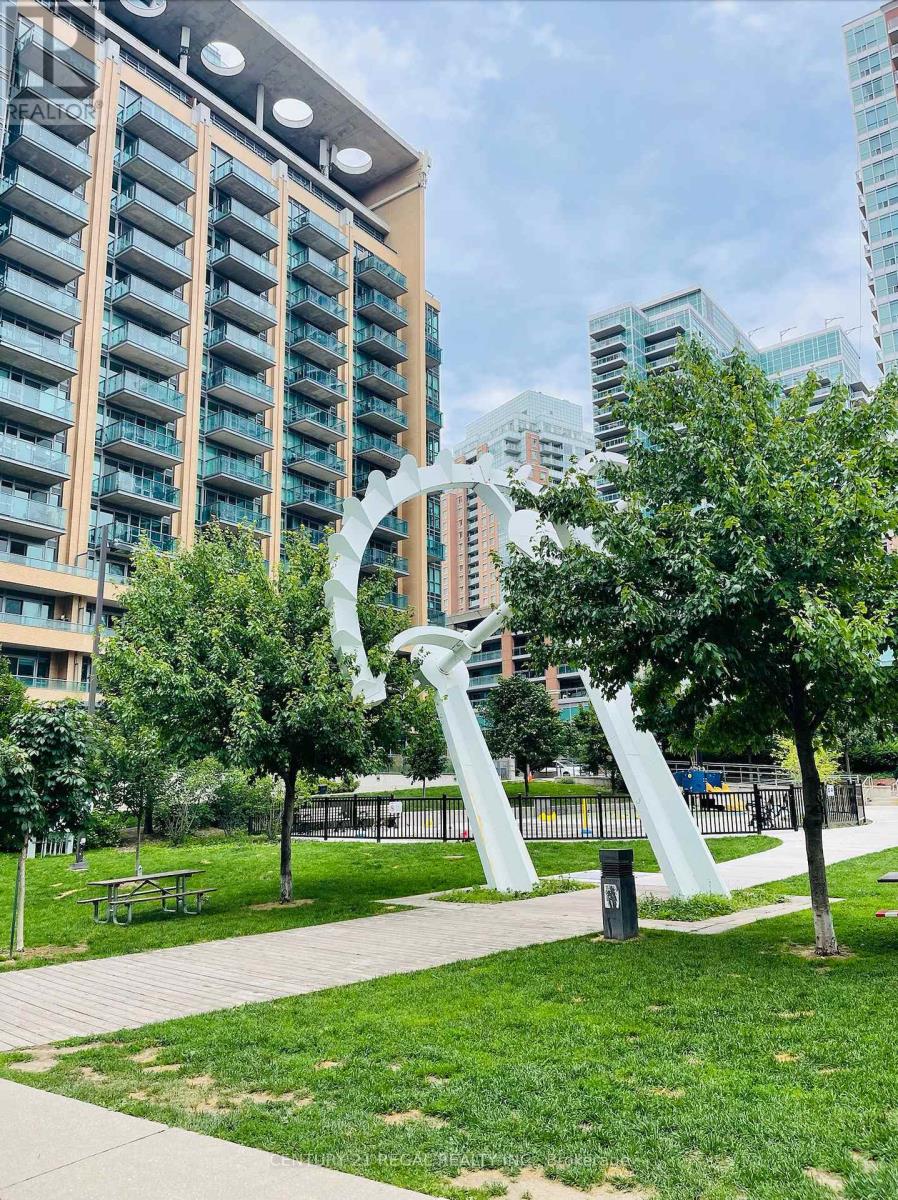 Th73b - 75 East Liberty Street, Toronto, Ontario  M6K 3R3 - Photo 22 - C12429772