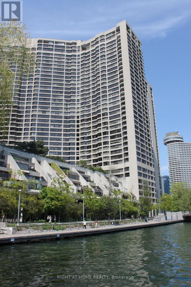 3007 - 65 HARBOUR SQUARE, Toronto, Ontario