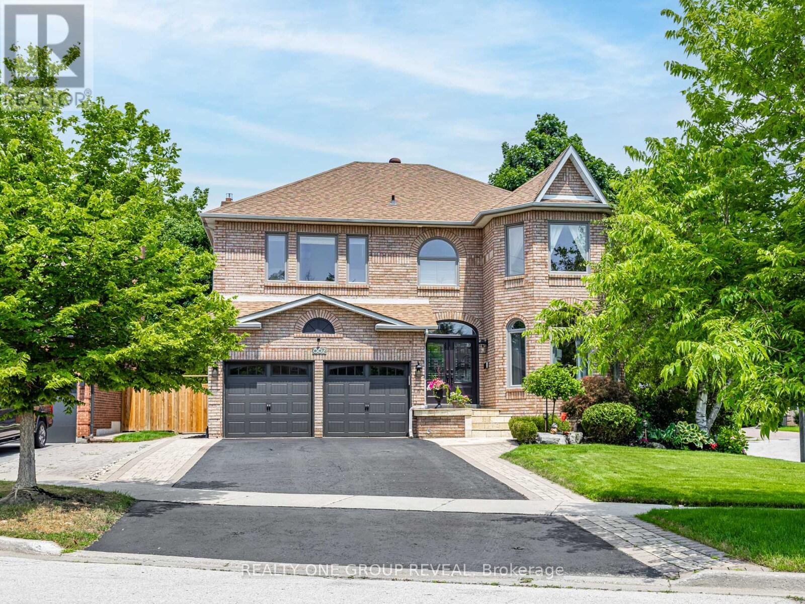 862 BAYLAWN DRIVE, Pickering, Ontario