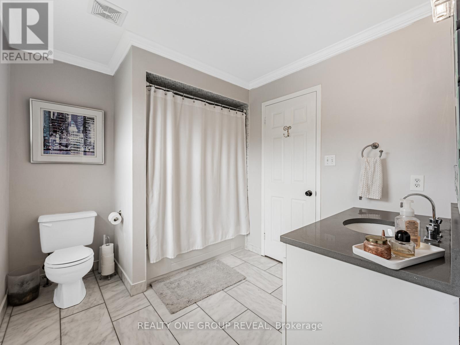 862 Baylawn Drive, Pickering, Ontario  L1X 2R9 - Photo 14 - E12429759