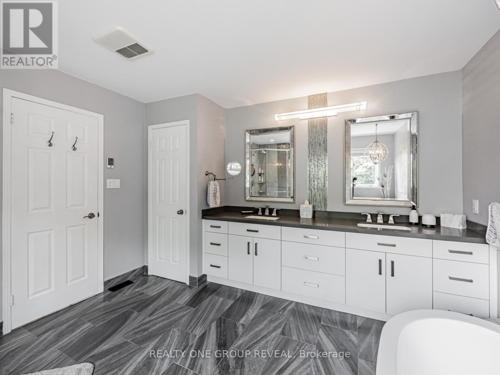 862 Baylawn Drive, Pickering, Ontario  L1X 2R9 - Photo 17 - E12429759