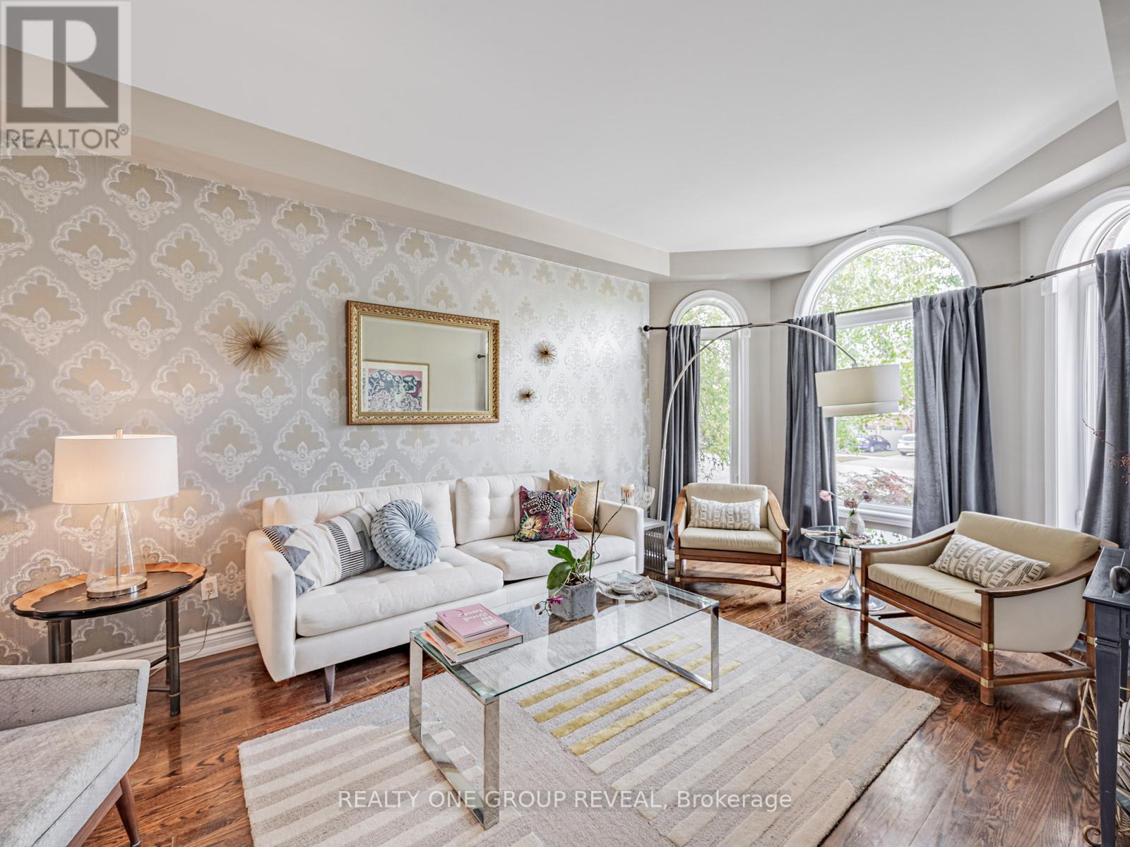 862 Baylawn Drive, Pickering, Ontario  L1X 2R9 - Photo 3 - E12429759