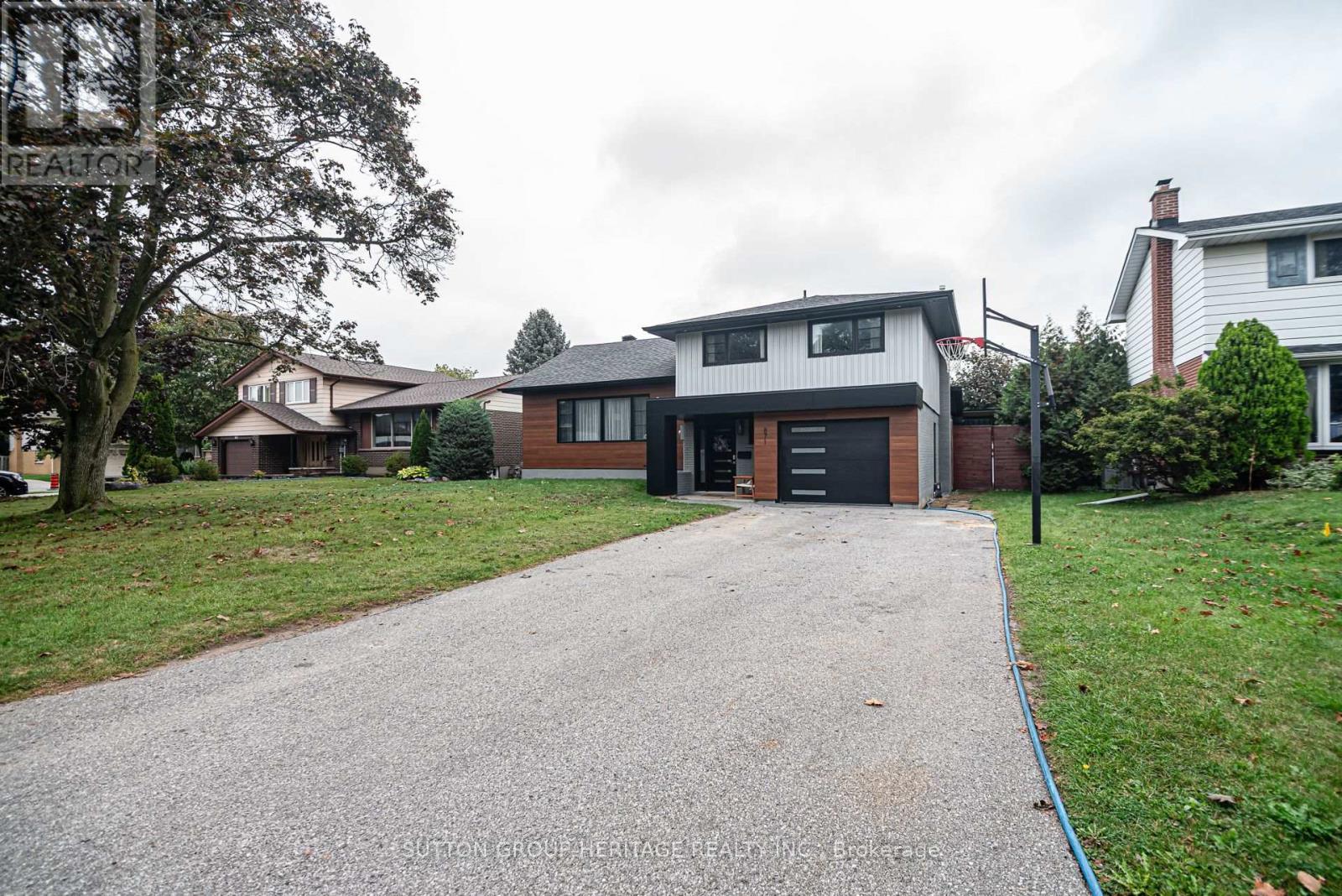 871 Fernhill Boulevard, Oshawa, Ontario  L1J 5K5 - Photo 3 - E12429770