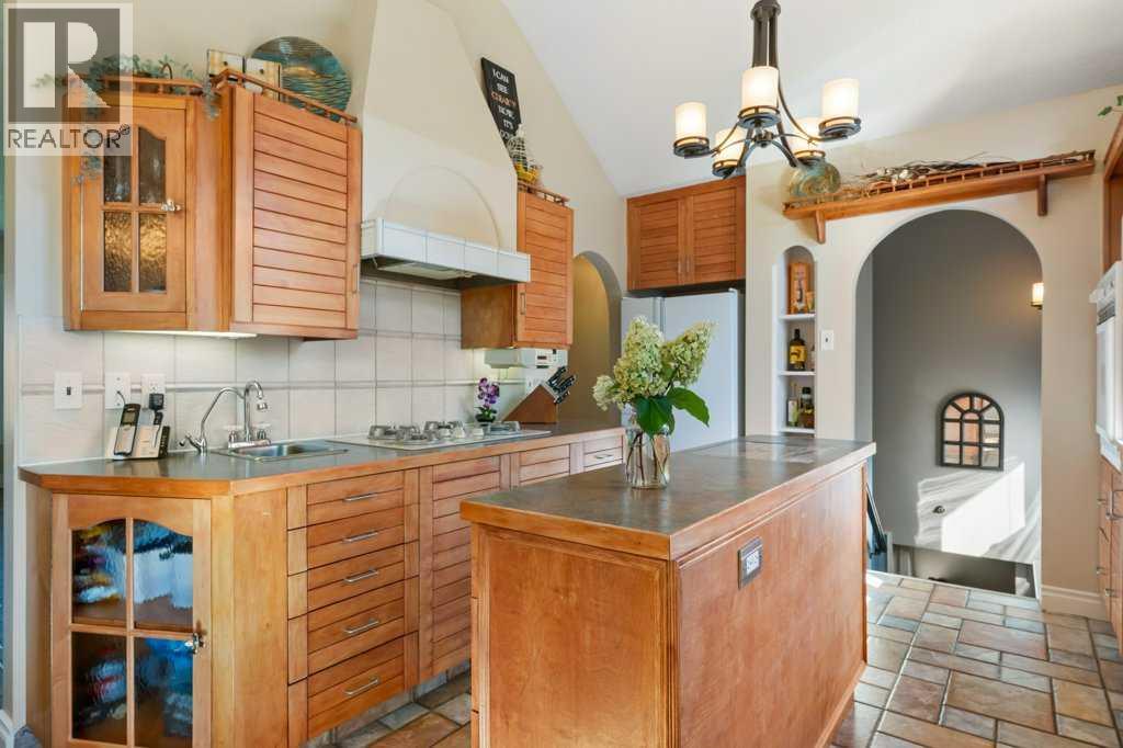 2030 Birch Crescent Se, Calgary, Alberta  T2B 1P4 - Photo 11 - A2259385