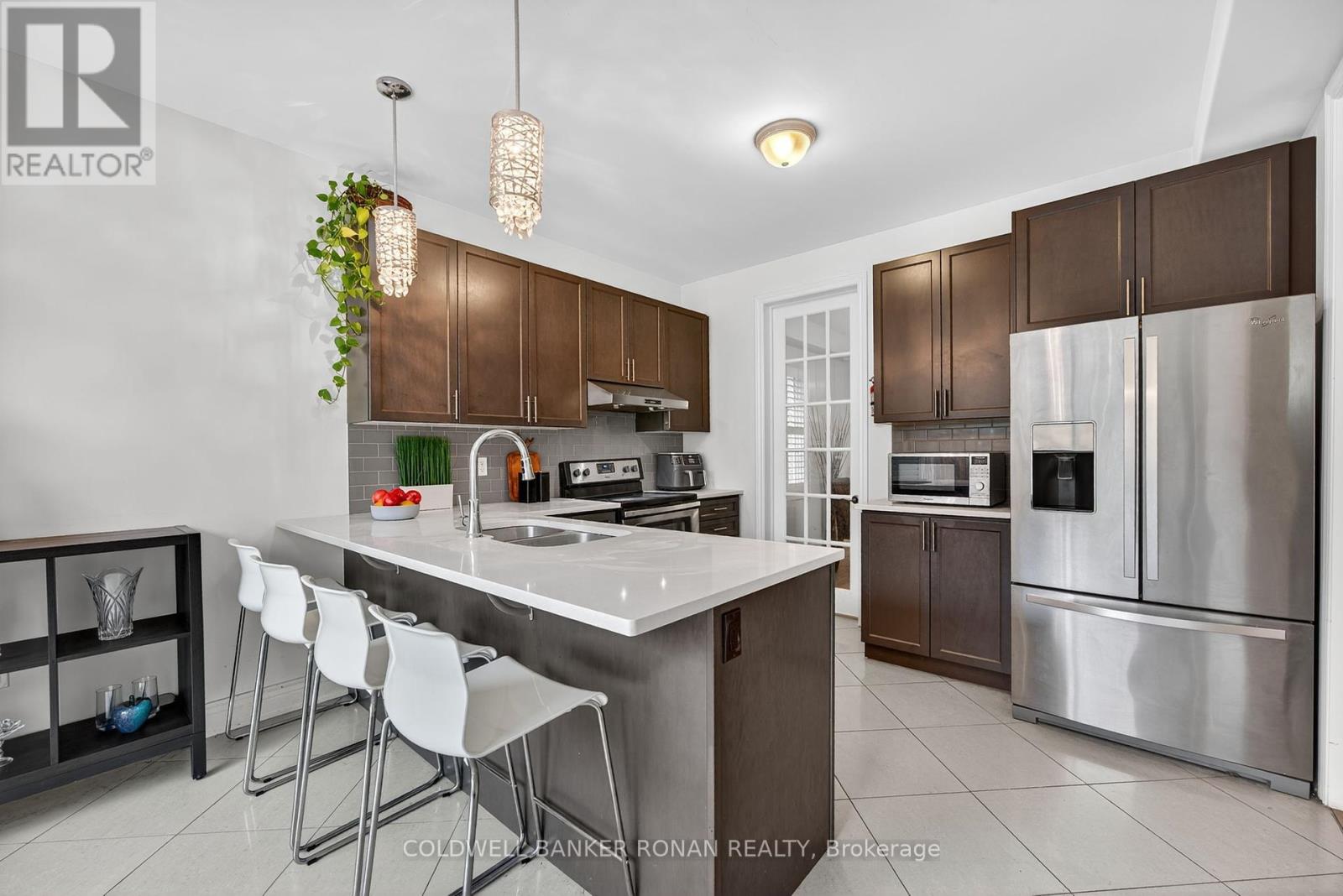 75 Morrison Avenue, New Tecumseth, Ontario  L9R 0R4 - Photo 17 - N12429741