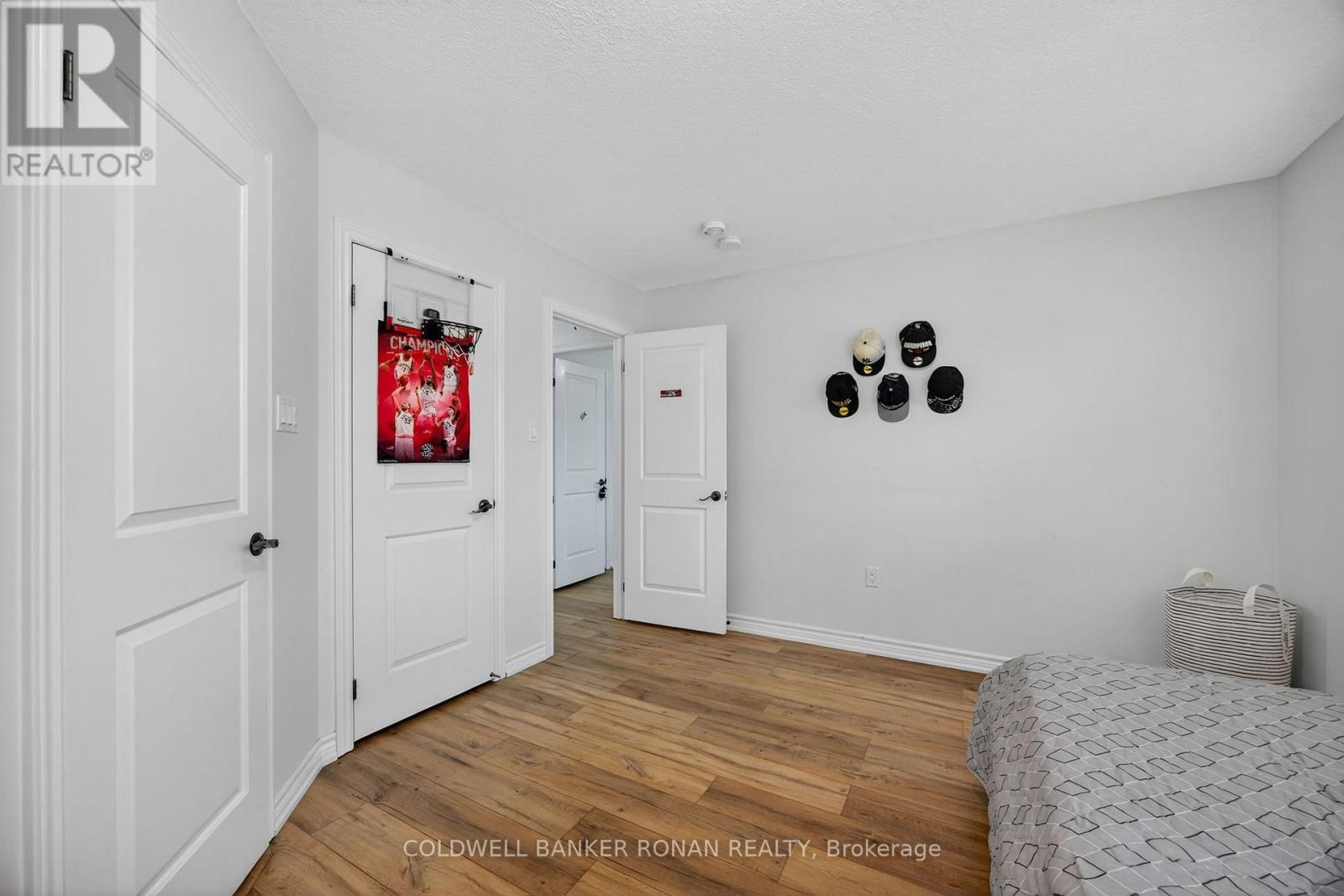 75 Morrison Avenue, New Tecumseth, Ontario  L9R 0R4 - Photo 33 - N12429741