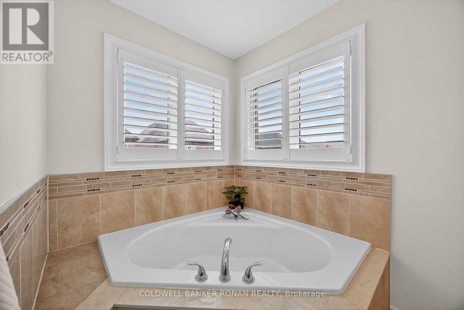 75 Morrison Avenue, New Tecumseth, Ontario  L9R 0R4 - Photo 44 - N12429741