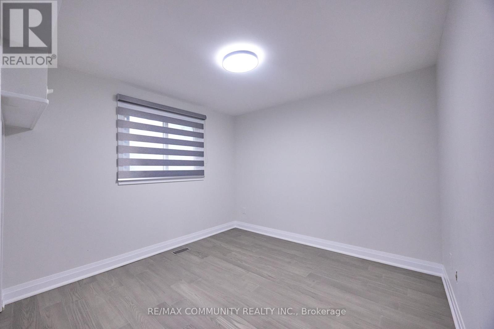 71 Willowridge Road, Toronto, Ontario  M9R 3Z2 - Photo 20 - W12429749