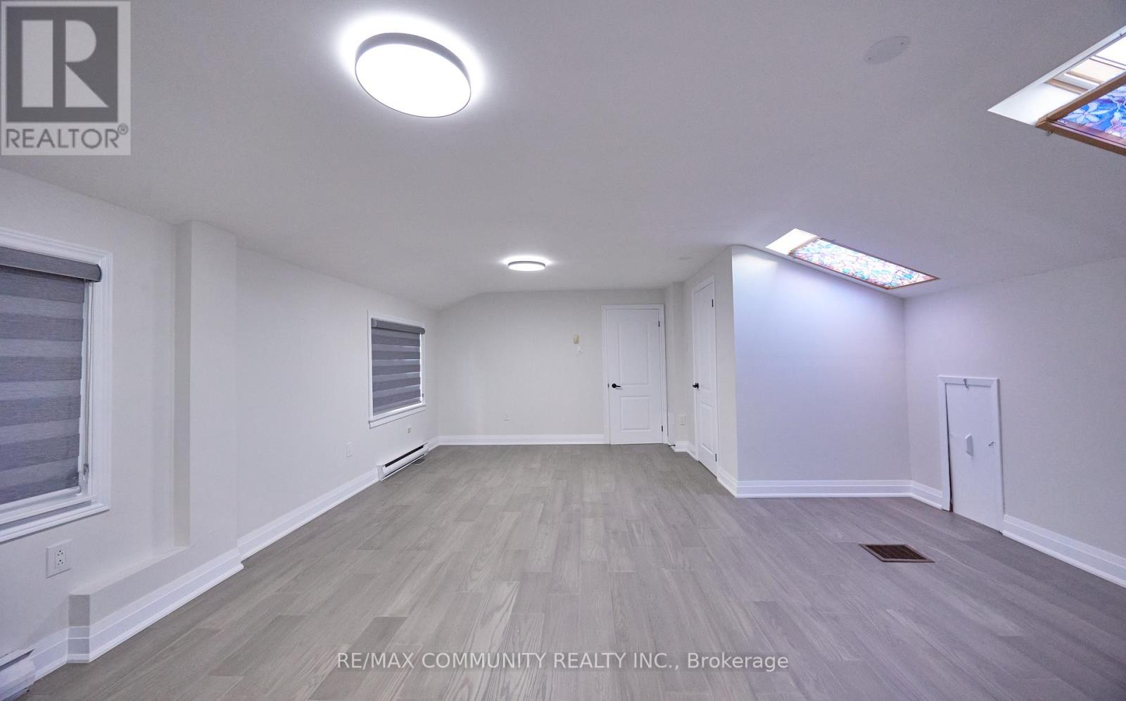 71 Willowridge Road, Toronto, Ontario  M9R 3Z2 - Photo 26 - W12429749