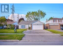 71 WILLOWRIDGE ROAD, Toronto, Ontario