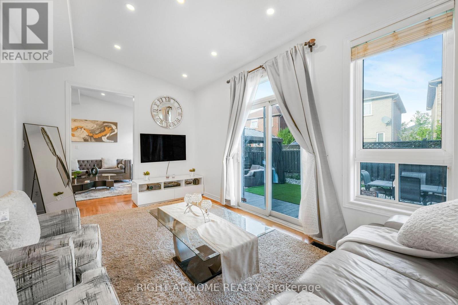 5651 Patron Cove E, Mississauga, Ontario  L5M 7G4 - Photo 13 - W12429797