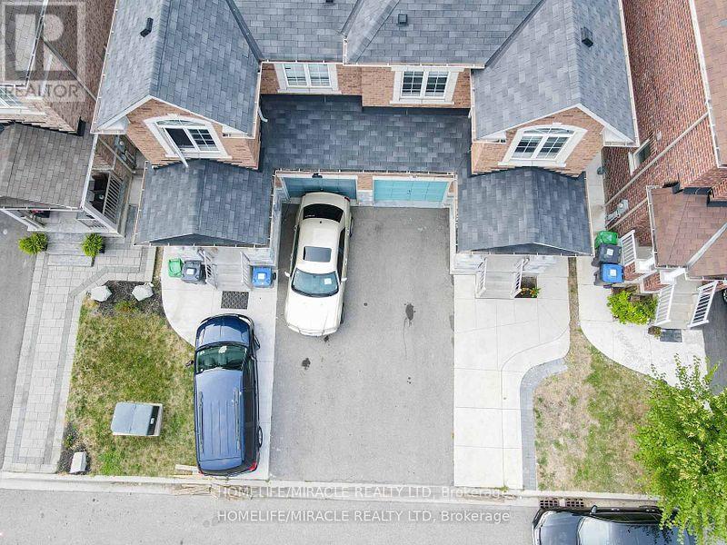 79 Lesabre Crescent, Brampton, Ontario  L6P 3Z9 - Photo 2 - W12429798