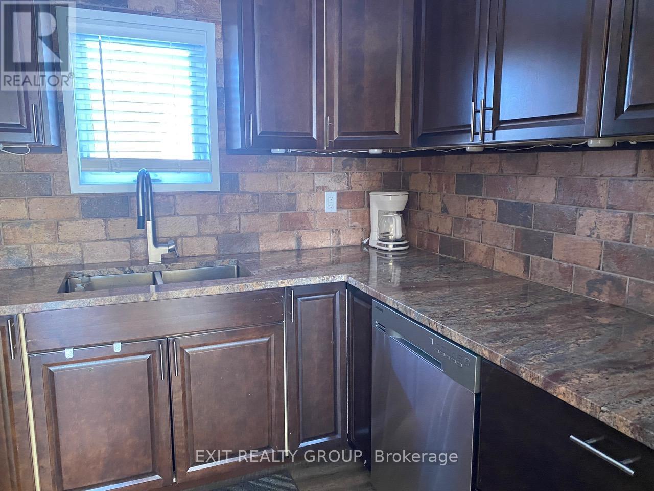 87 Prior Lane, Quinte West, Ontario  K0K 2C0 - Photo 13 - X12429851