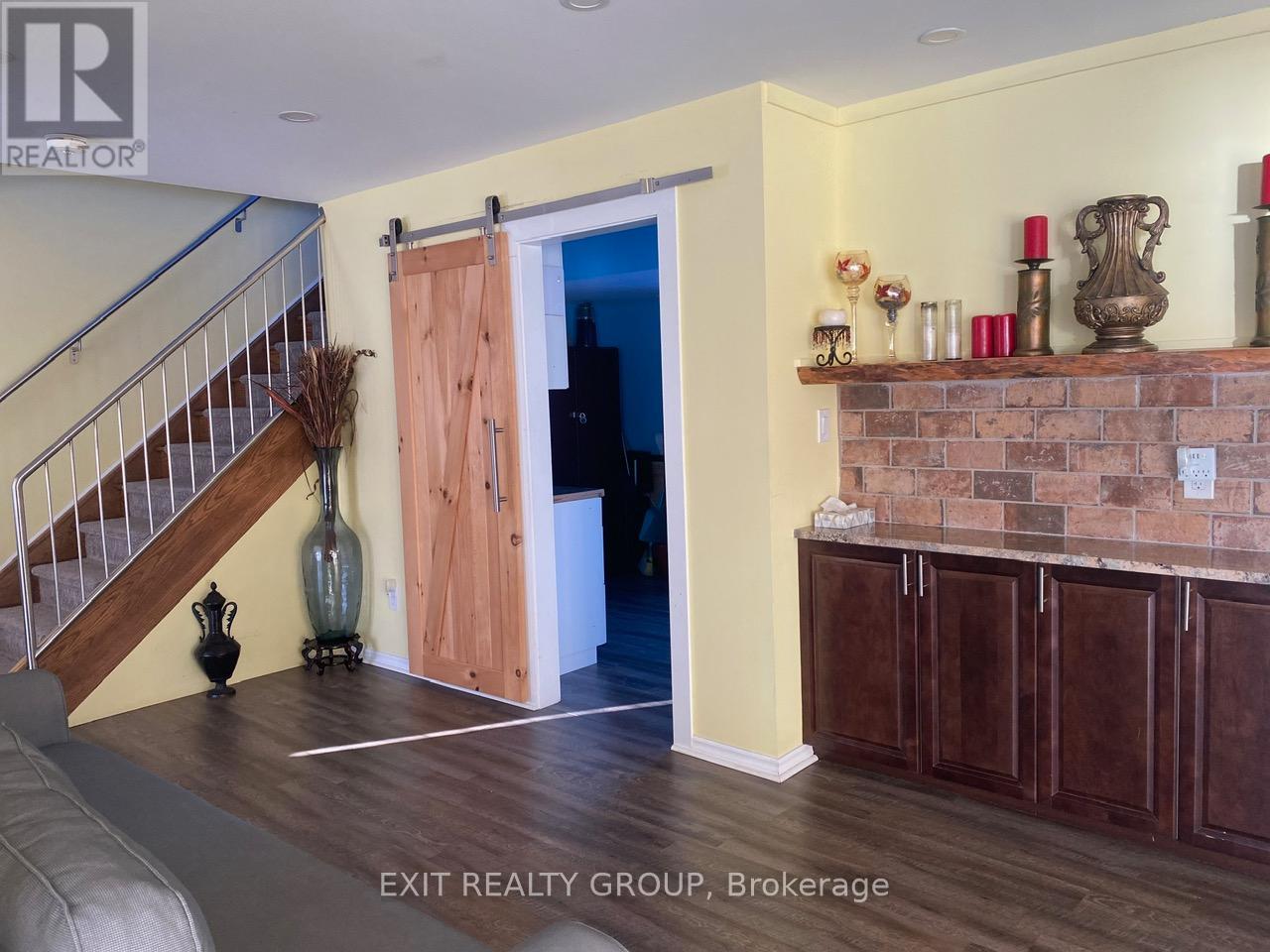 87 Prior Lane, Quinte West, Ontario  K0K 2C0 - Photo 8 - X12429851