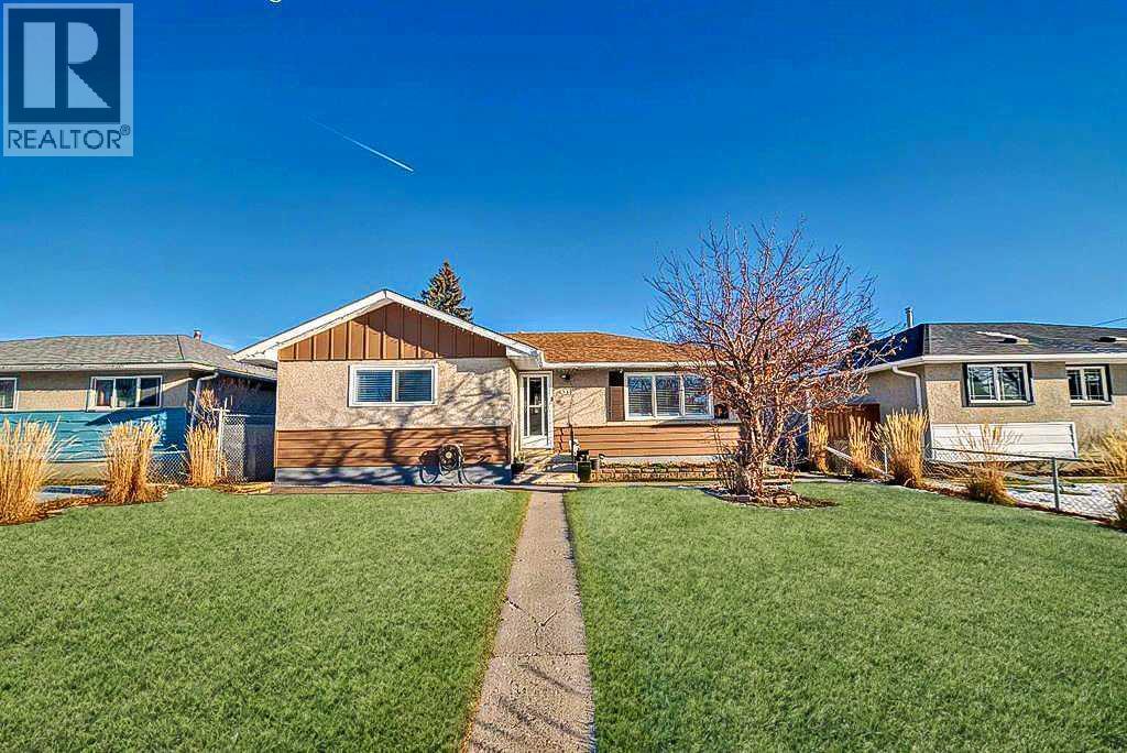 320 44 Street SE, Calgary, Alberta