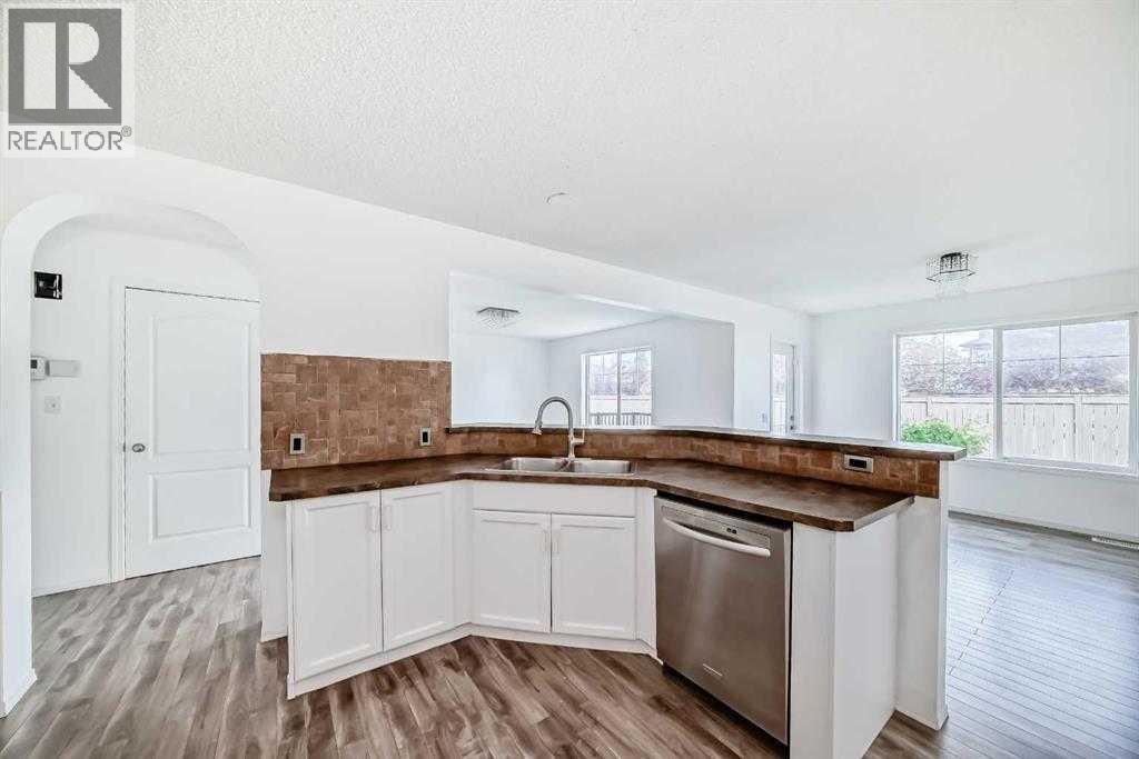 120 Springmere Grove, Chestermere, Alberta  T1X 0B5 - Photo 10 - A2256501