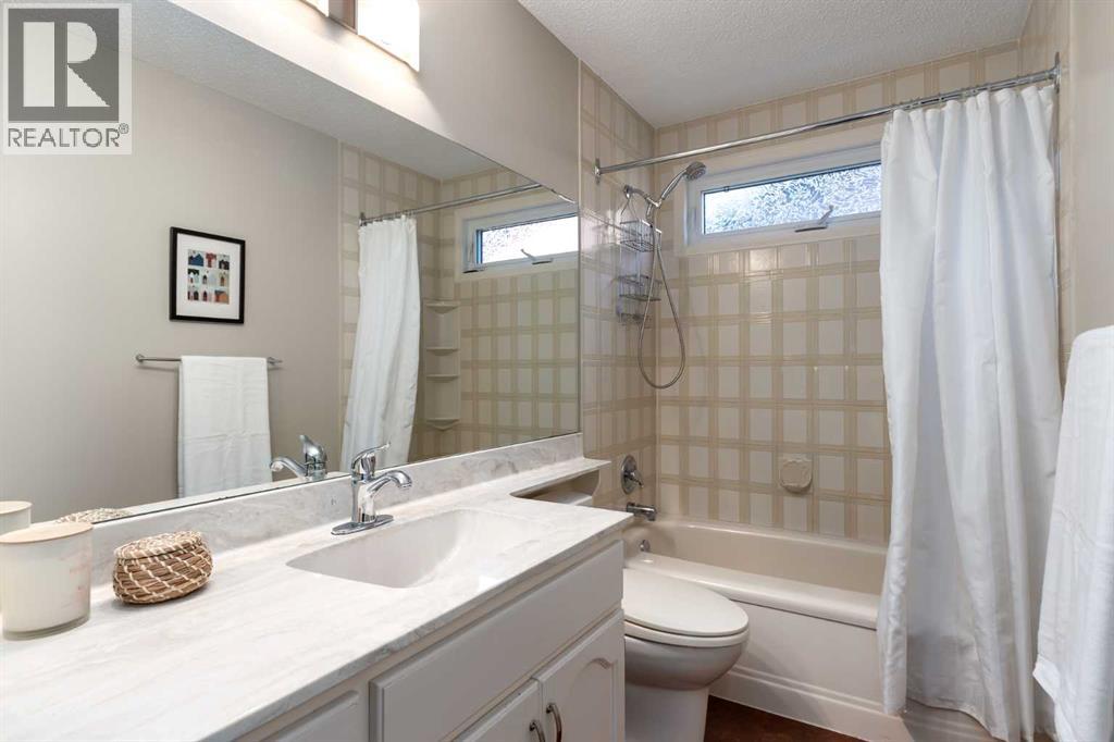 4 Wood Willow Place Sw, Calgary, Alberta  T2W 4H5 - Photo 33 - A2259333