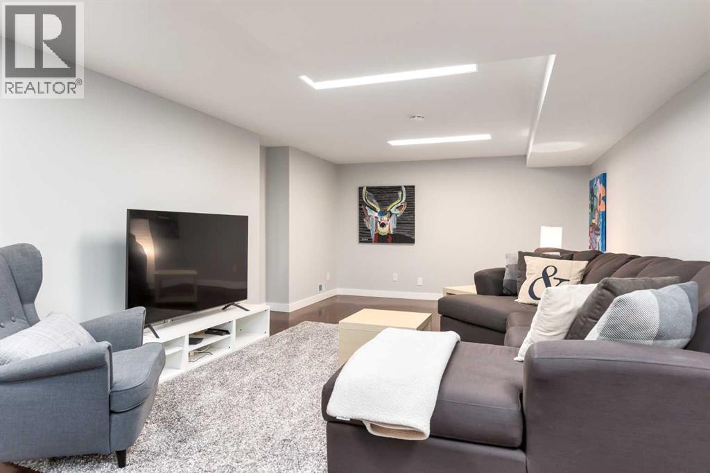 4 Wood Willow Place Sw, Calgary, Alberta  T2W 4H5 - Photo 37 - A2259333