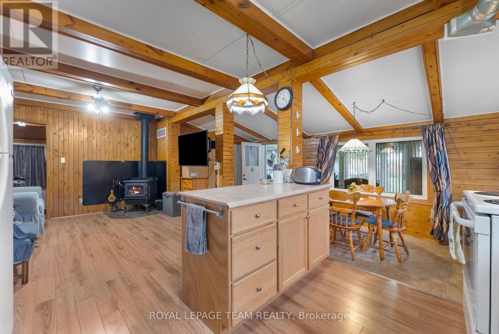 659 Stones Lake Road, Greater Madawaska, Ontario  K0J 1H0 - Photo 14 - X12429854