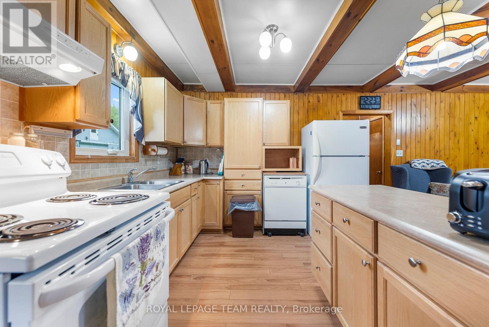 659 Stones Lake Road, Greater Madawaska, Ontario  K0J 1H0 - Photo 17 - X12429854