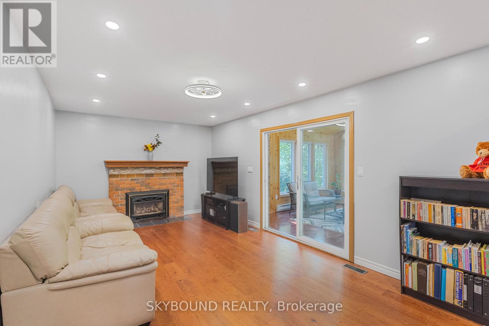6 Roselawn Court, Norfolk, Ontario  N0A 1N4 - Photo 14 - X12429740