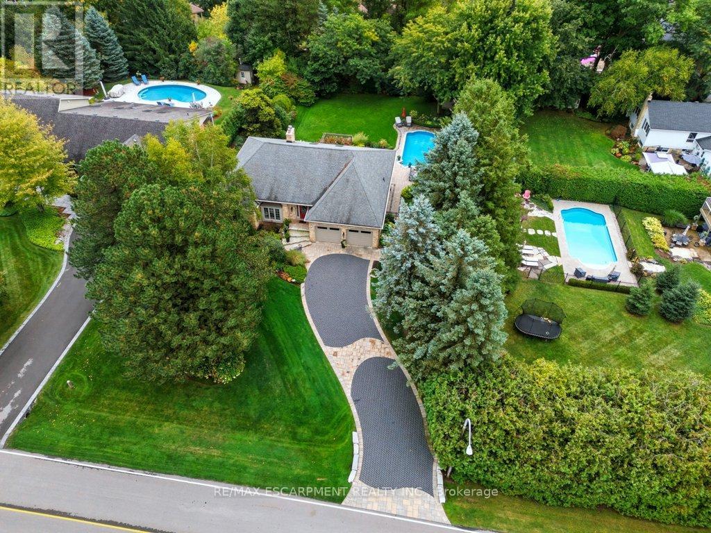 31 ACREDALE DRIVE, Hamilton, Ontario