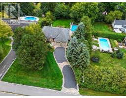 31 ACREDALE DRIVE, Hamilton, Ontario