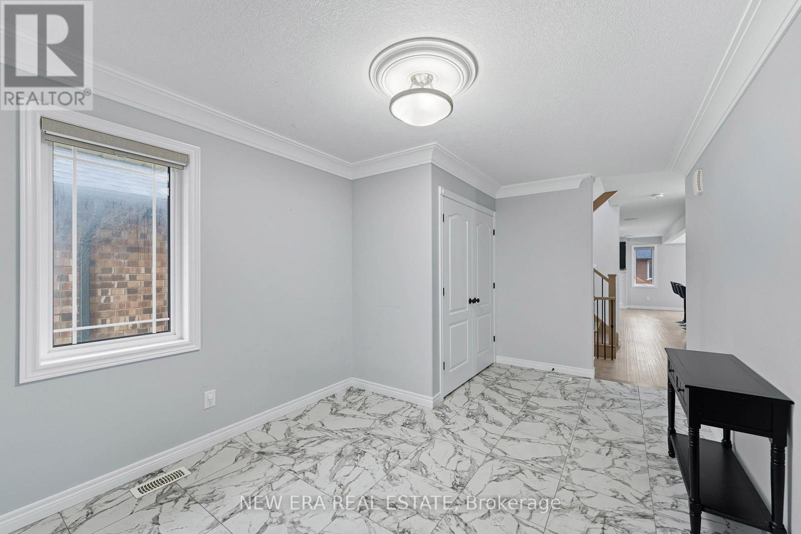 907 Bramford Terrace, Peterborough, Ontario  K9K 0H3 - Photo 2 - X12429789