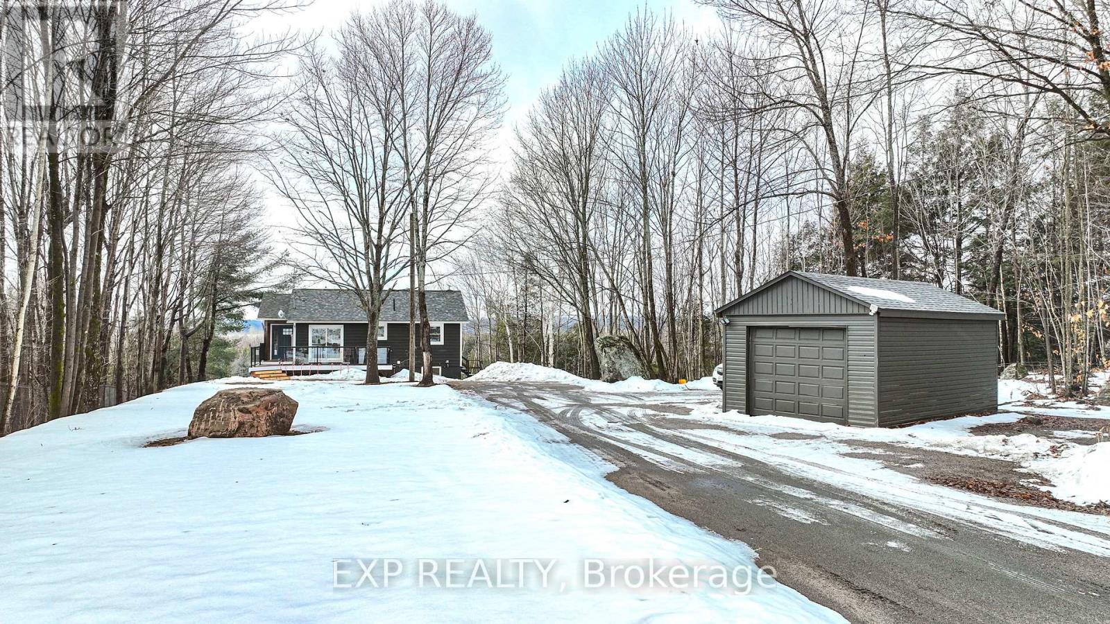 1047 Whyman Road, Algonquin Highlands, Ontario  K0M 1J2 - Photo 13 - X12429814