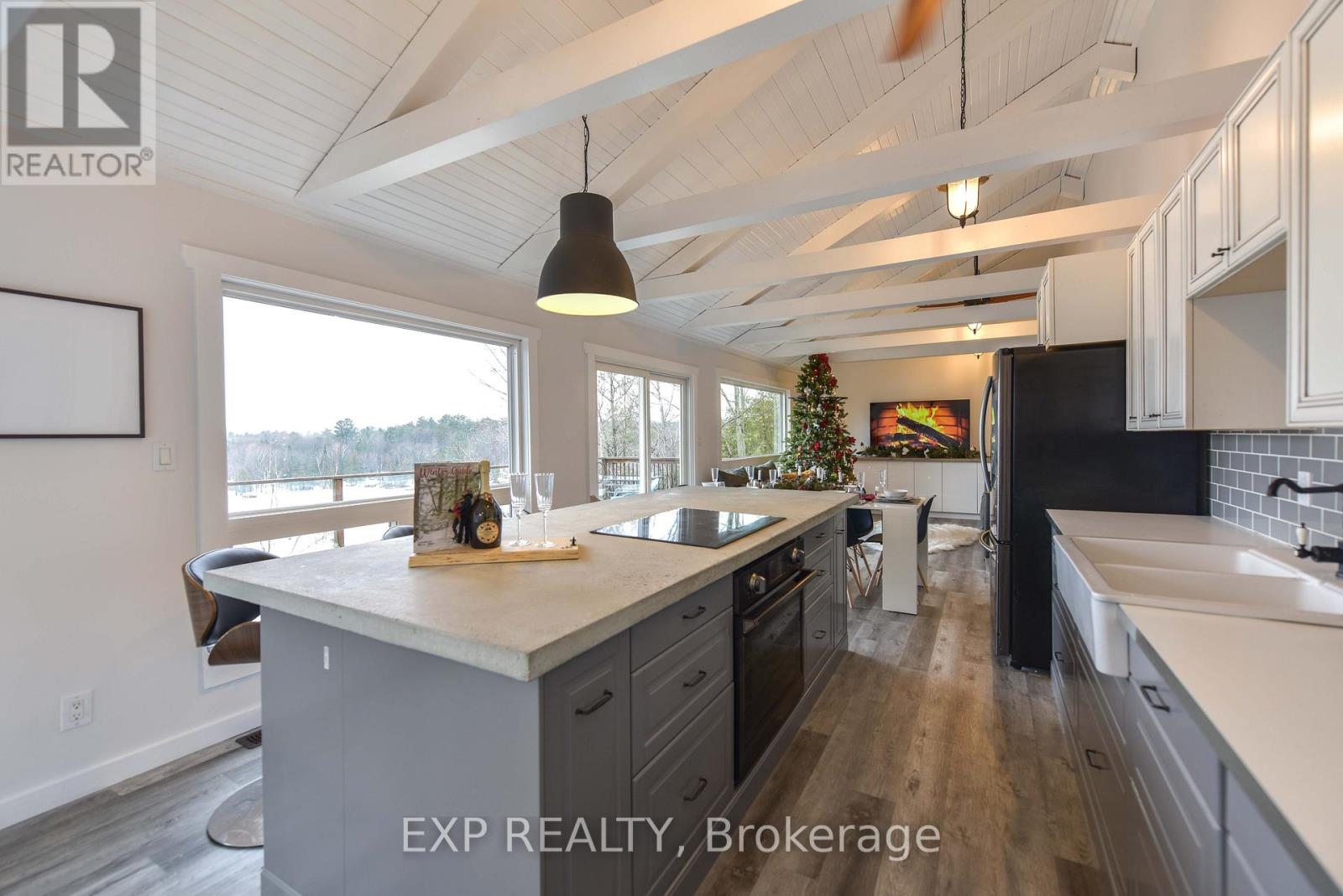 1047 Whyman Road, Algonquin Highlands, Ontario  K0M 1J2 - Photo 15 - X12429814