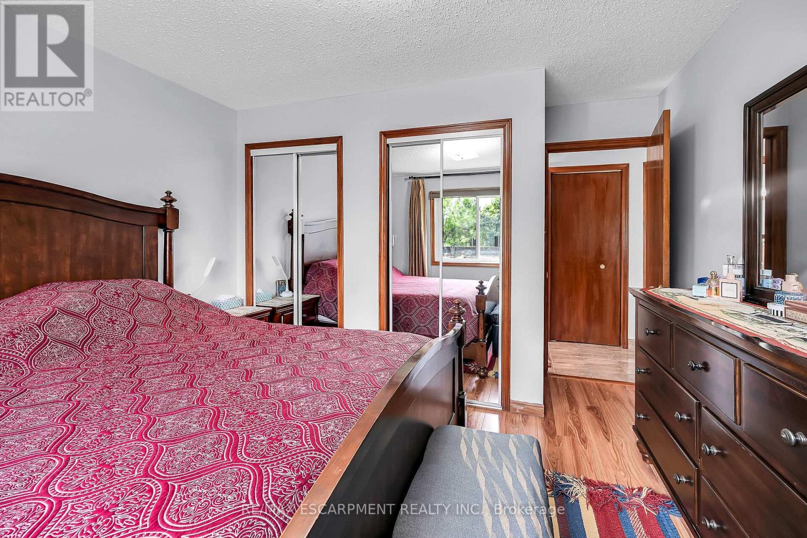 140 Solomon Crescent, Hamilton, Ontario  L8W 2G7 - Photo 32 - X12429821