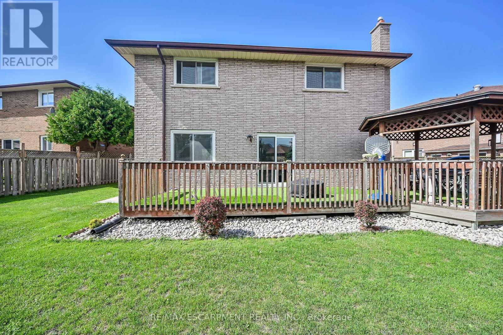140 Solomon Crescent, Hamilton, Ontario  L8W 2G7 - Photo 47 - X12429821