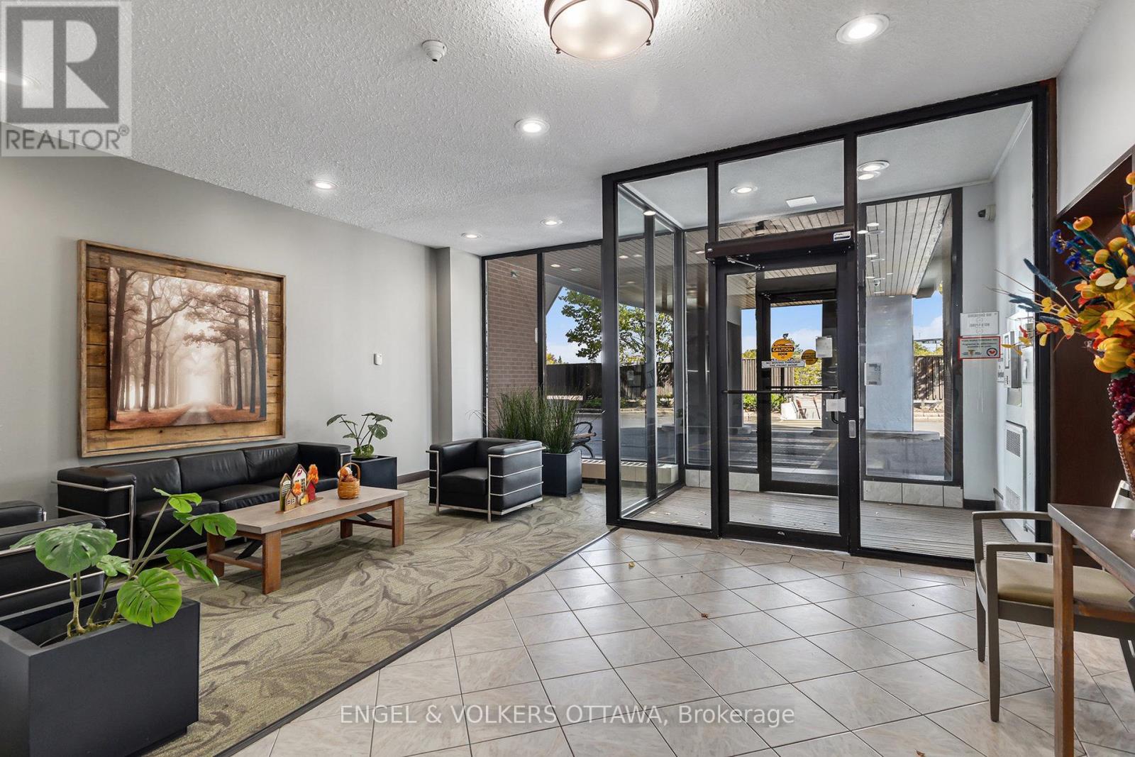 1110 - 2951 Riverside Drive, Ottawa, Ontario  K1V 8W6 - Photo 5 - X12429867