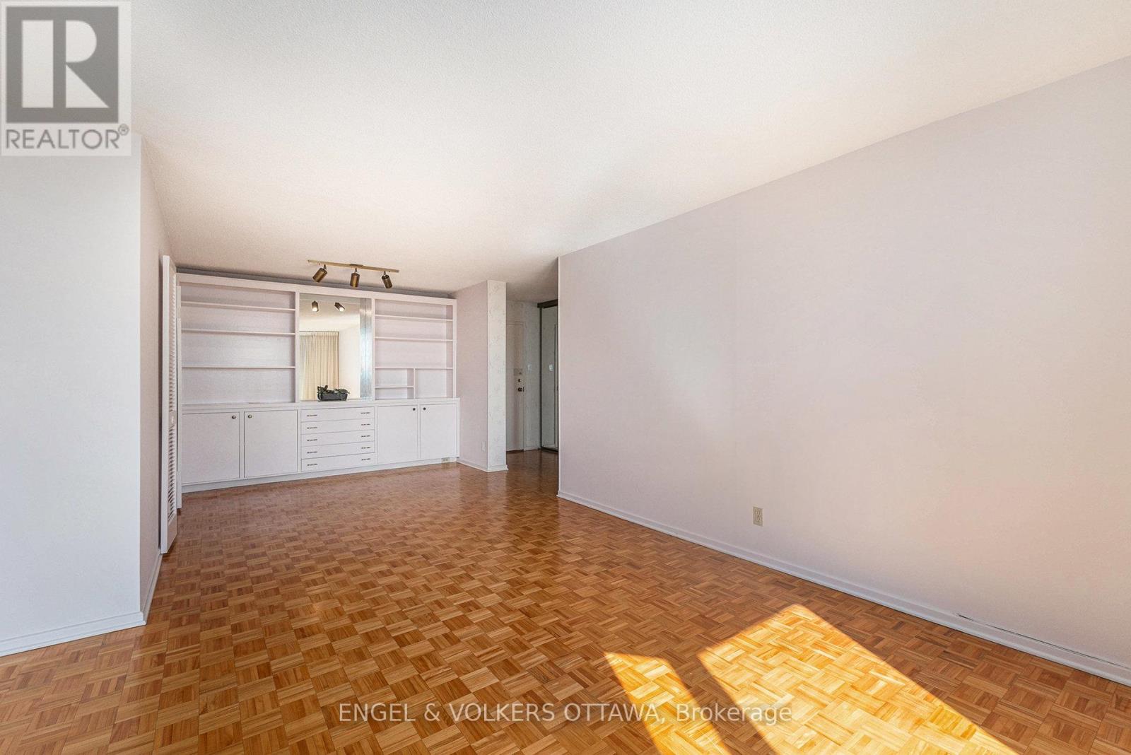 1110 - 2951 Riverside Drive, Ottawa, Ontario  K1V 8W6 - Photo 11 - X12429867