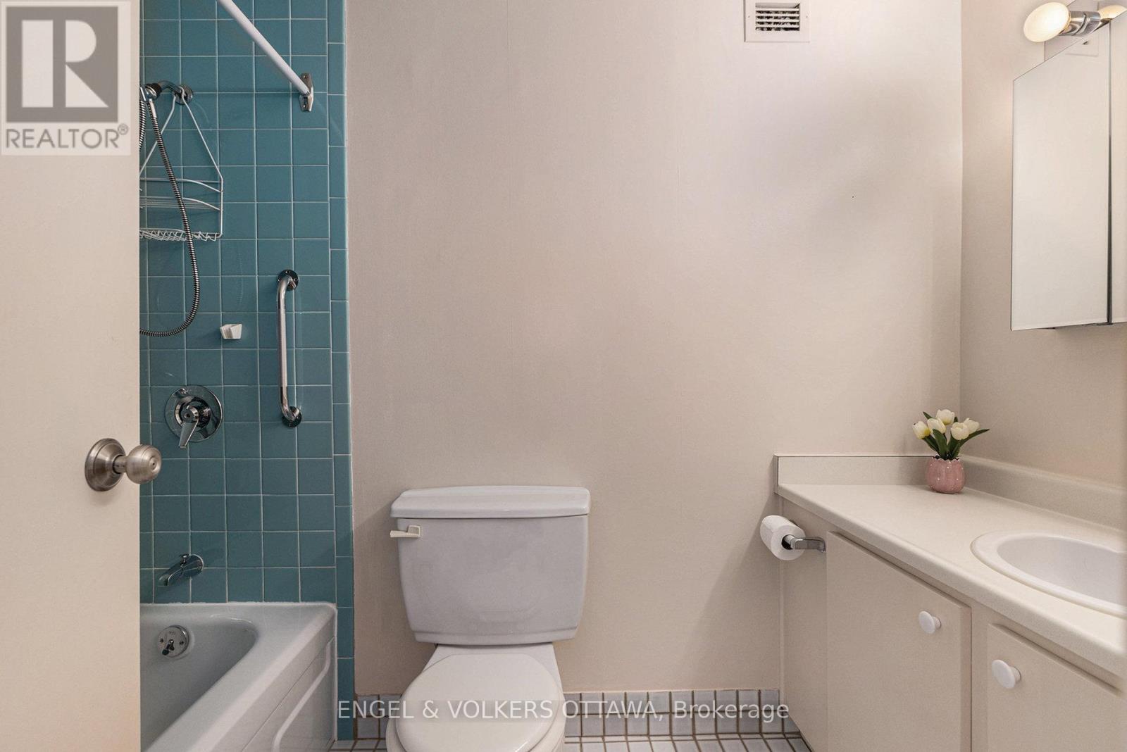 1110 - 2951 Riverside Drive, Ottawa, Ontario  K1V 8W6 - Photo 28 - X12429867