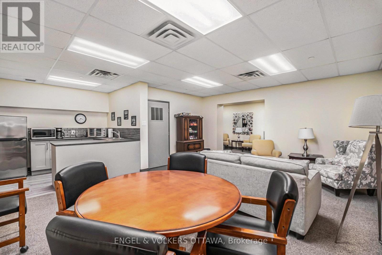 1110 - 2951 Riverside Drive, Ottawa, Ontario  K1V 8W6 - Photo 35 - X12429867